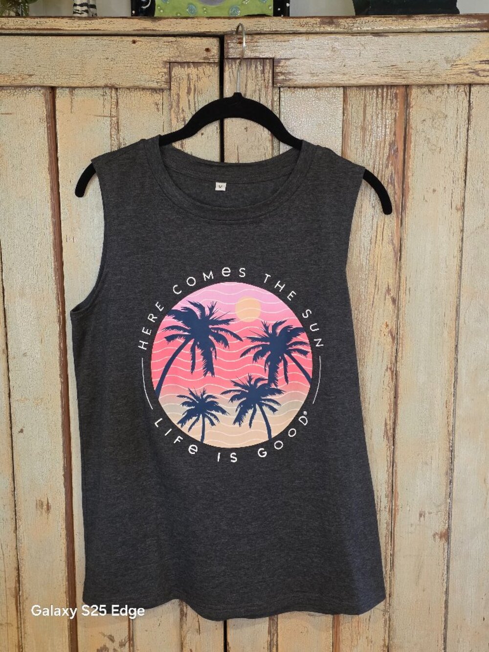 Life is Good Women's Dark Gray Here Comes The Sun Tank Top Medium